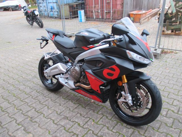 Aprilia RS660 Racing Black  35/70KW