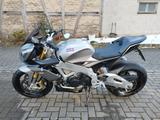 Aprilia Tuono V4R APRC - APRILIA TUONO V4 R