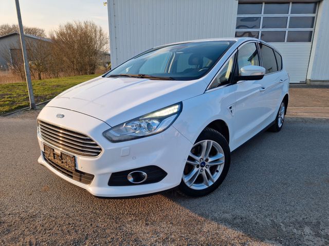 Ford S-MAX 2.0 TDCi Titanium 7-Sitze // TÜV NEU //