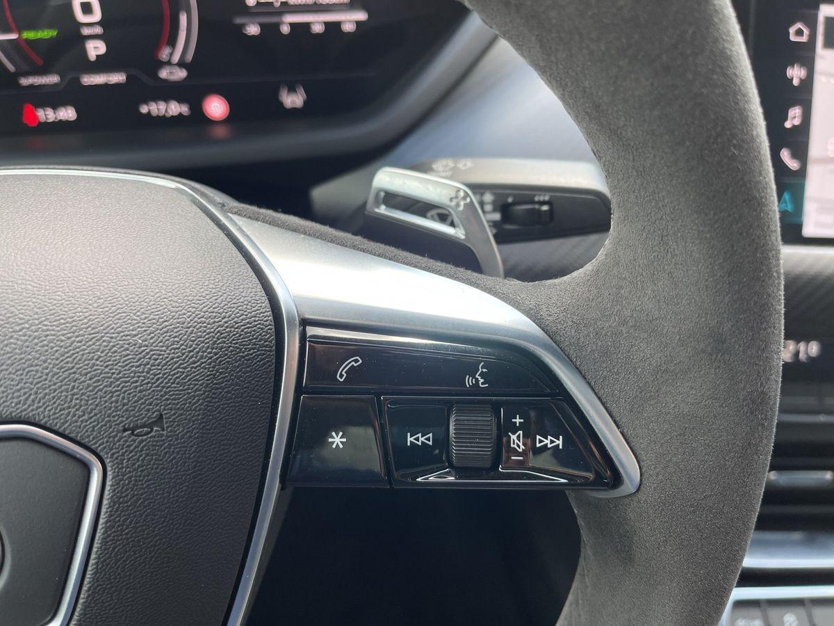 Audi e-tron GT quattro MATRIX PANO HUD B&O Apple&Andr