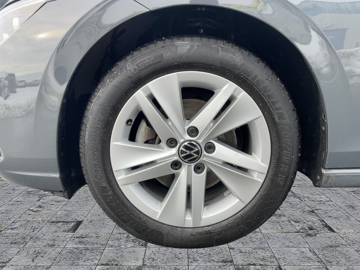 Volkswagen Golf - Bild 8