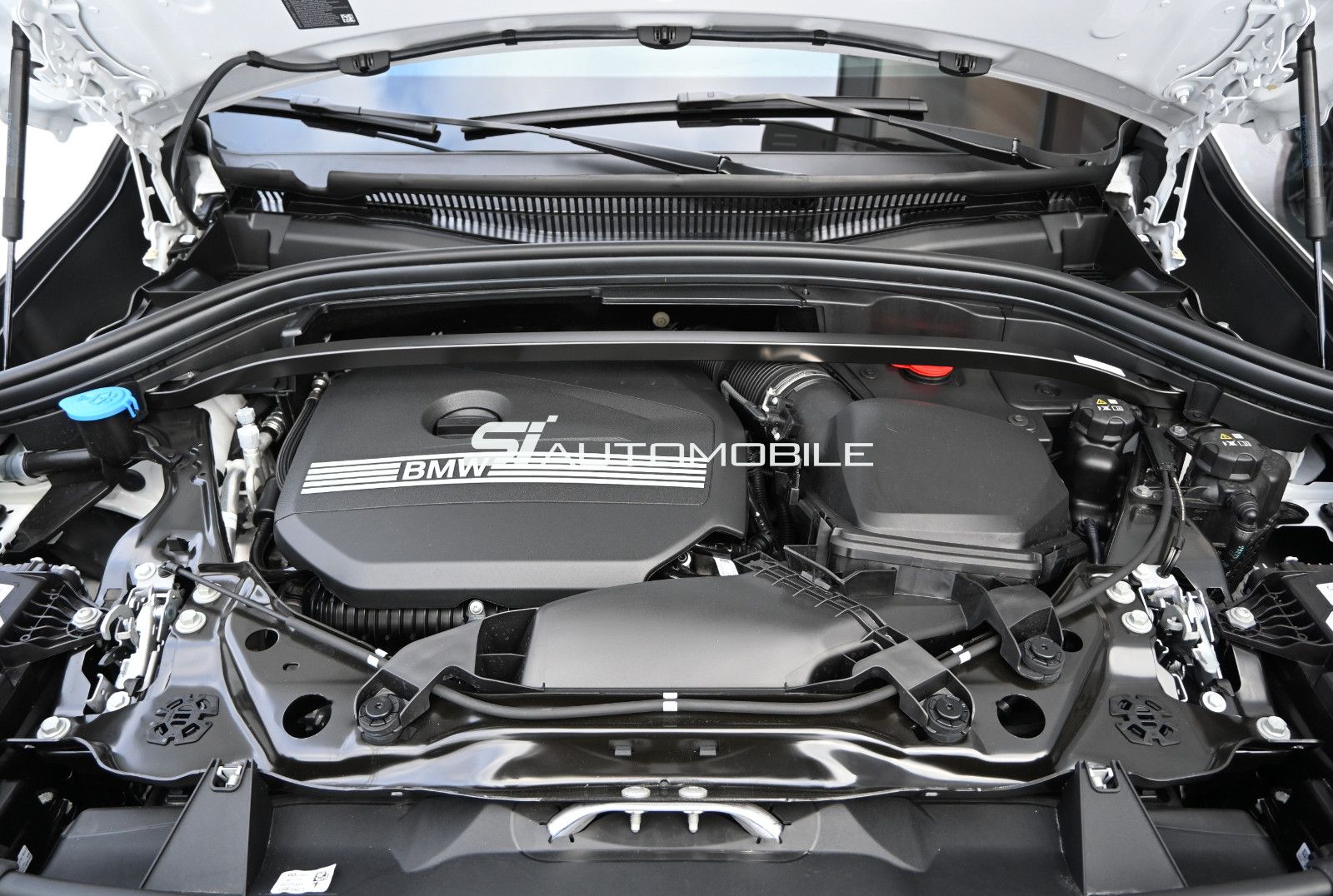 Fahrzeugabbildung BMW X1 xDrive23i M-Sport °ACC°AHK°360°MEMO°HARMAN°