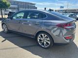 Hyundai i30 Fastback 1,6 CRDi Premium / SD - Hyundai i30: Crdi