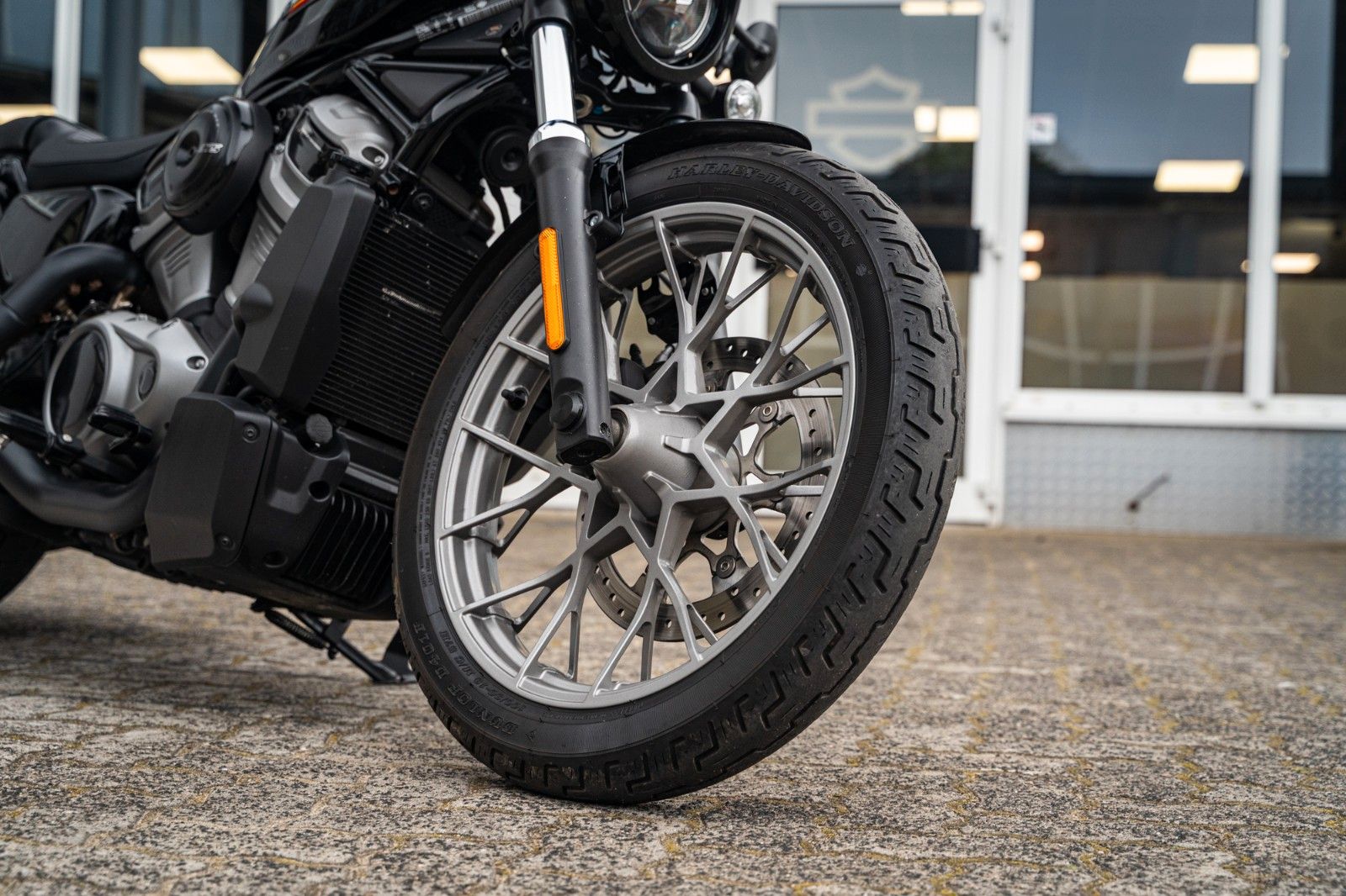 Fahrzeugabbildung Harley-Davidson RH975S Nightster Special - Jekill & Hyde -