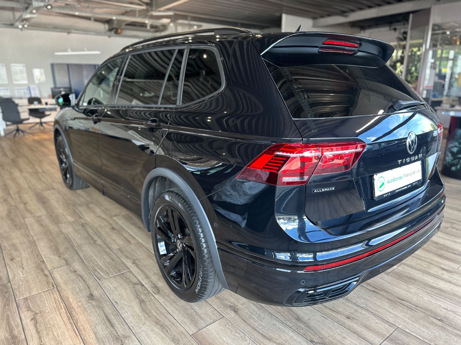 Volkswagen Tiguan Allspace R-LINE 4MOTION PANO KAMERA 7-Si foto 4