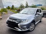 Mitsubishi Outlander PHEV Plus 4WD/Navi/Kamera/Automatik/