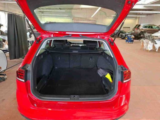 Volkswagen Passat Variant - Bild 6