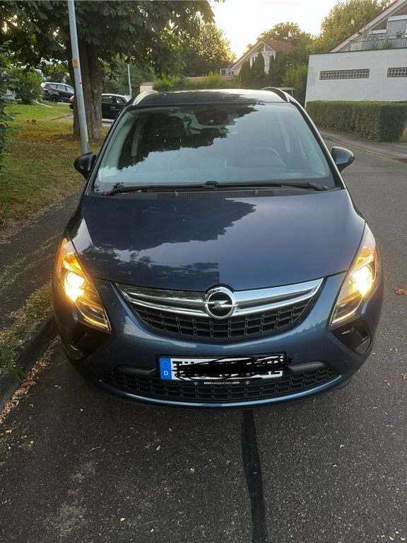Image of Opel Zafira Tourer