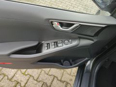 Fahrzeugabbildung Hyundai IONIQ 1.6 GDI PLUG IN Hybrid mit TREND-Paket