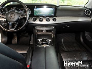 Mercedes E 220 - 7