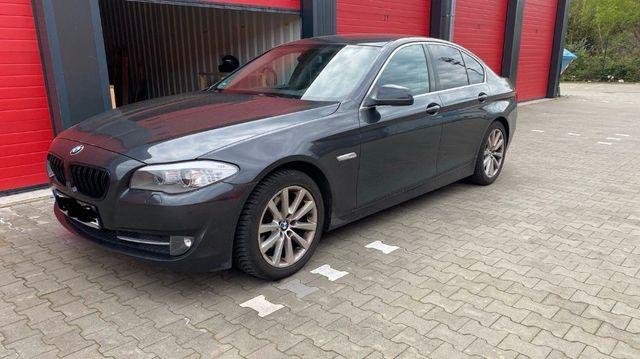 BMW 523i F10