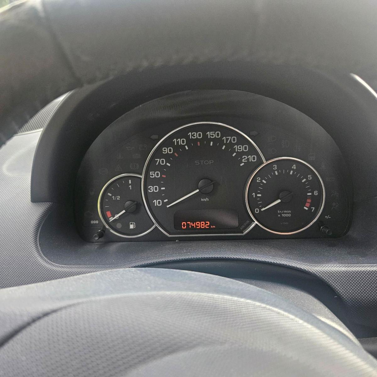 Peugeot 1007 2006 — photo 7