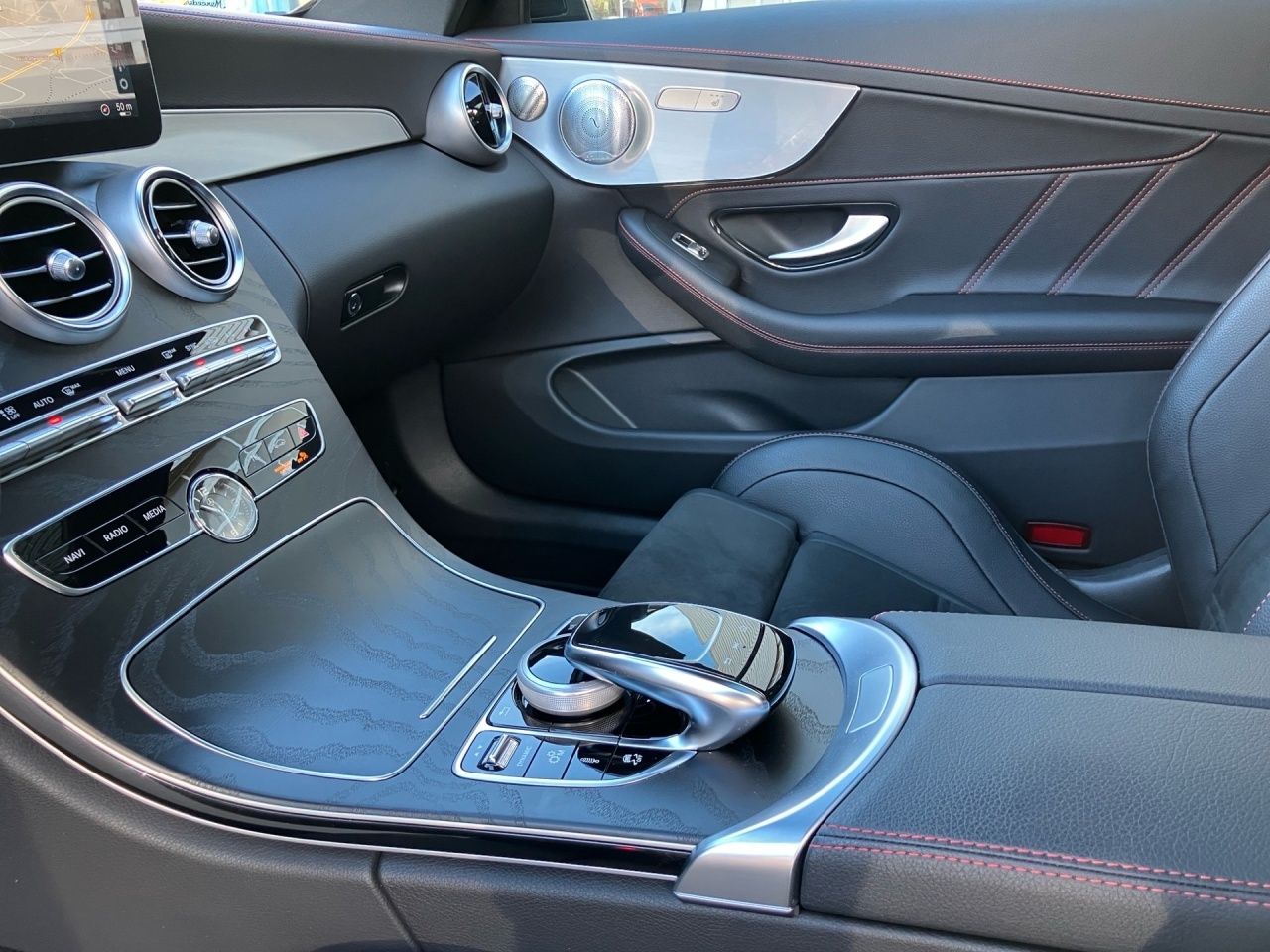 Fahrzeugabbildung Mercedes-Benz AMG C 43 4M Coupé PANO+DIS+BUR+360+PERF.SI+NIGHT