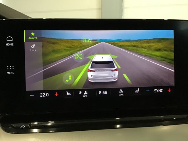 Fahrzeugabbildung Skoda Octavia Style 1.5 TSI Combi HUD/LED/SHZ/Tempo