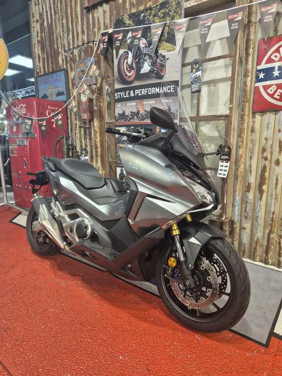 Honda NSS750P FORZA 750 