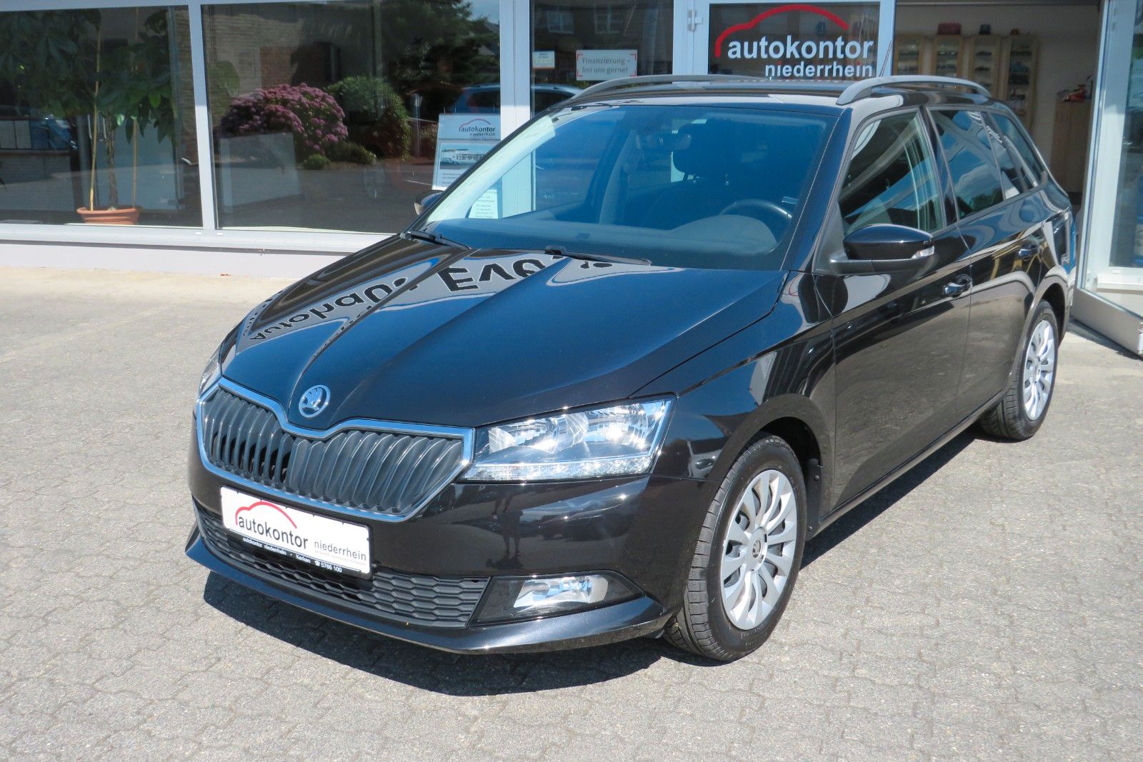 Fahrzeugabbildung SKODA Fabia Combi Ambition GJ SMART-LINK SITZH. NAVI 1