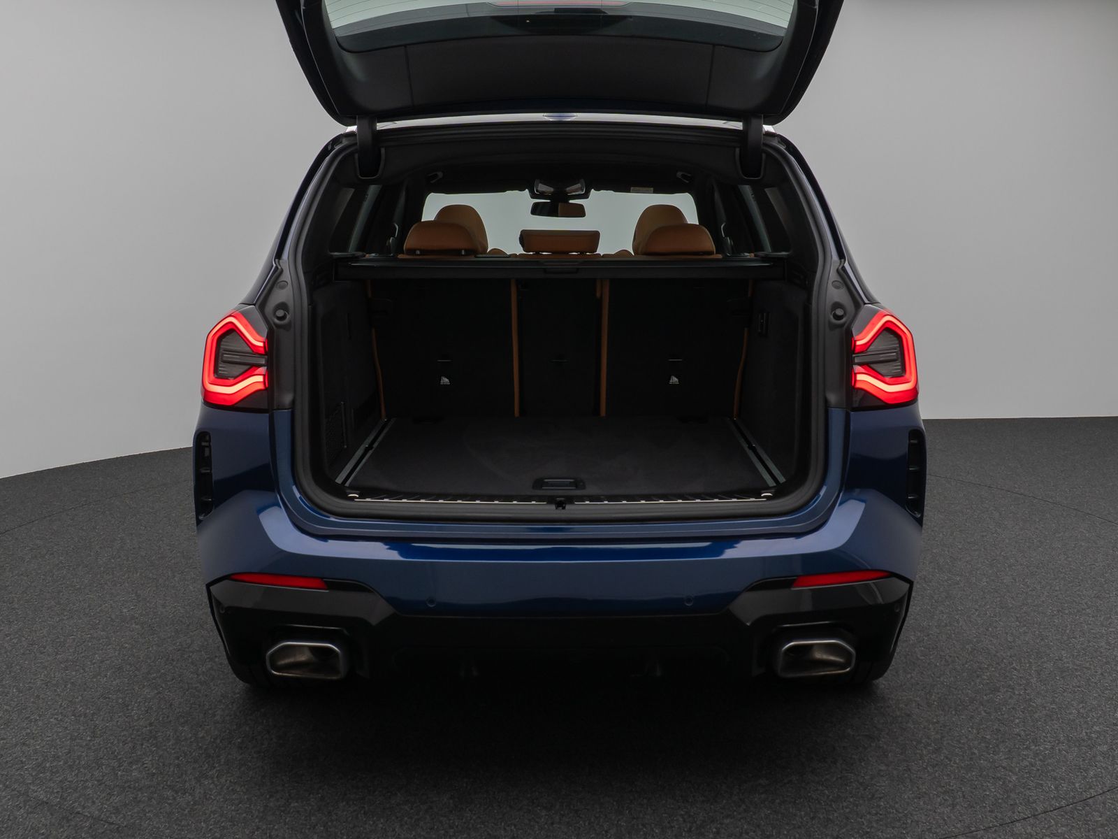 Fahrzeugabbildung BMW X3 xD30d M Sport Panoram Kamera DAB HiFi AHK 21"