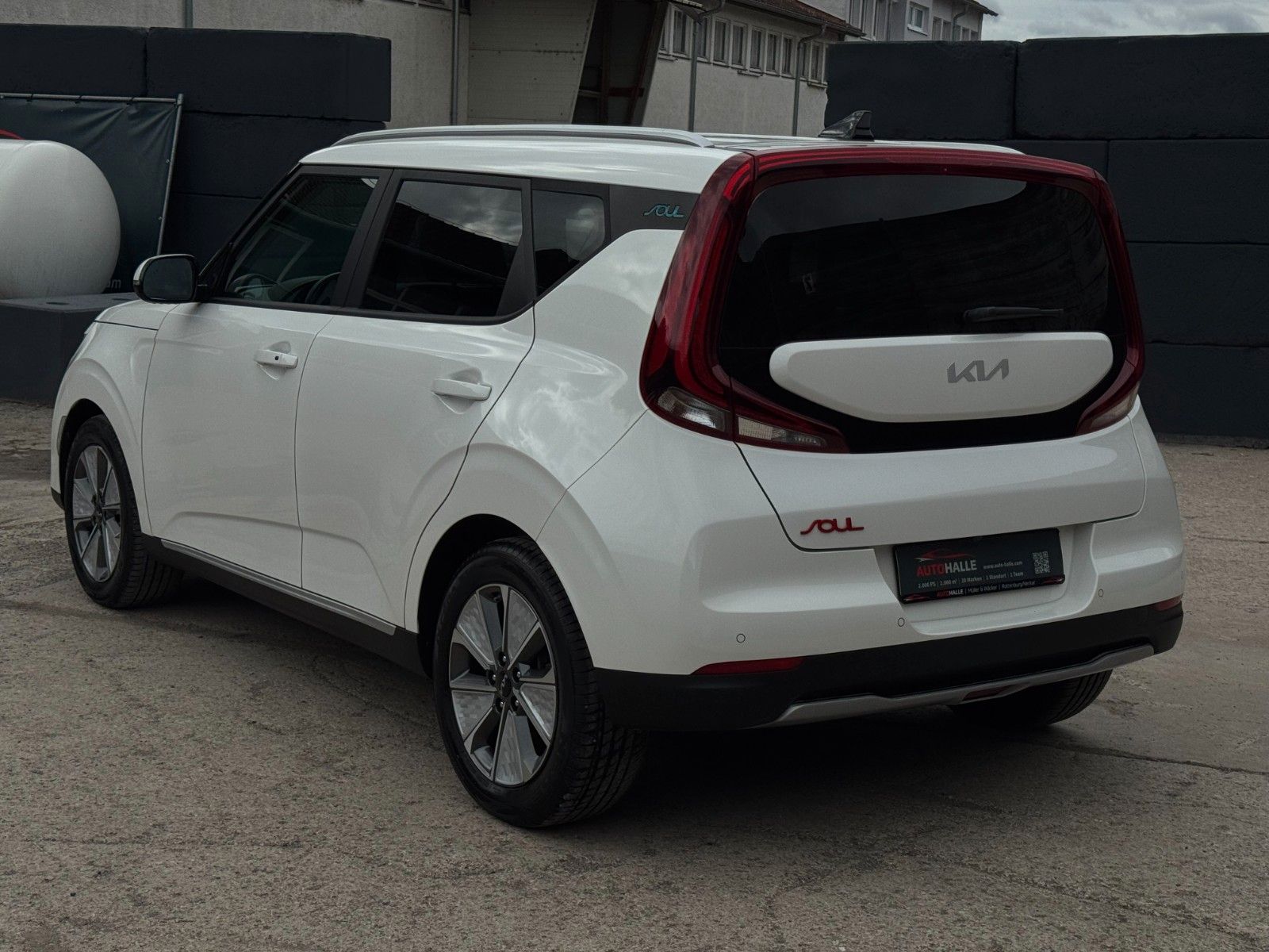 Fahrzeugabbildung Kia e-Soul Spirit Pano CarPlay H&K CAM ACC SHZ SBL