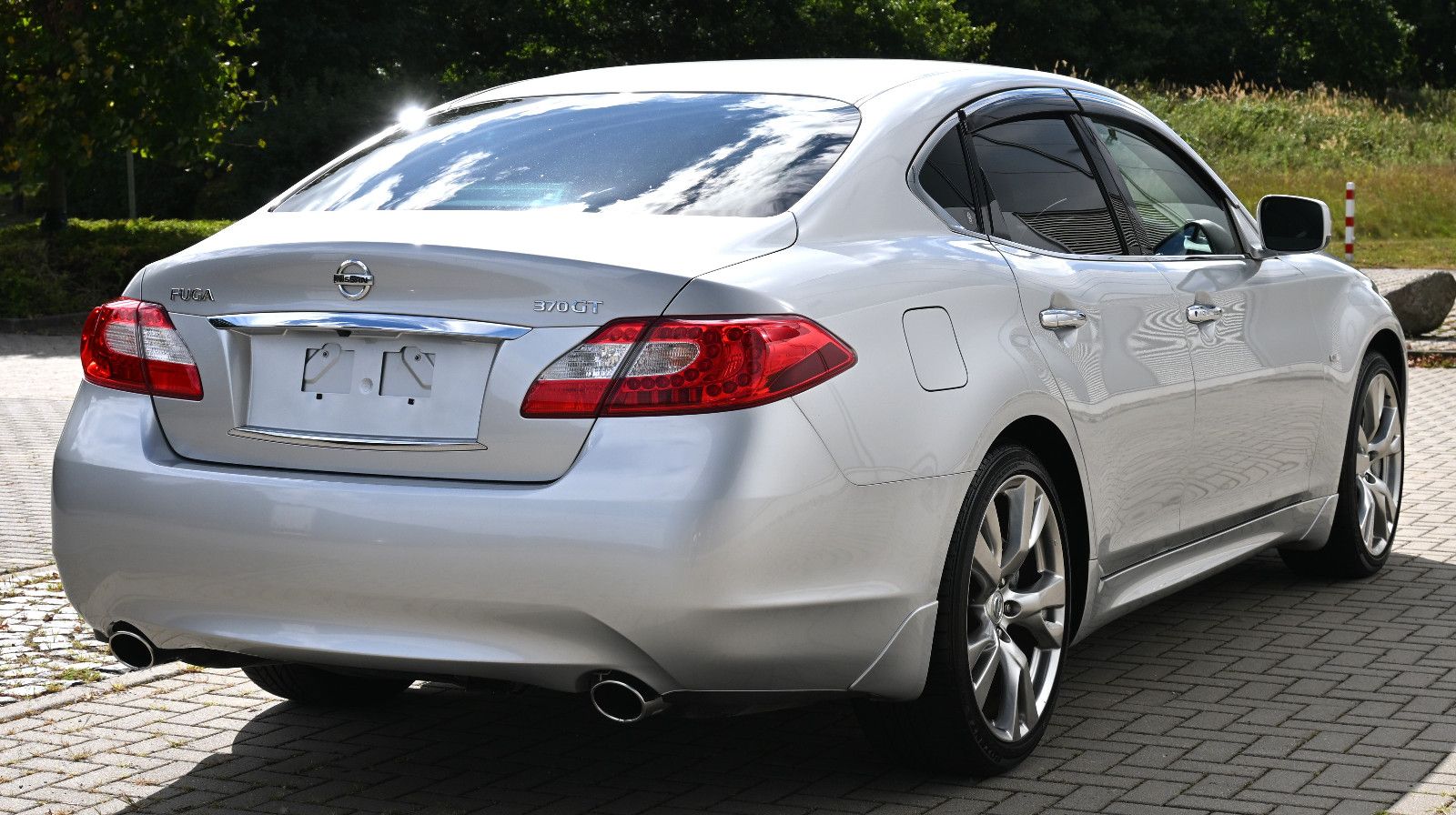 Nissan Fuga 3,7 GT Type S – Bild 11
