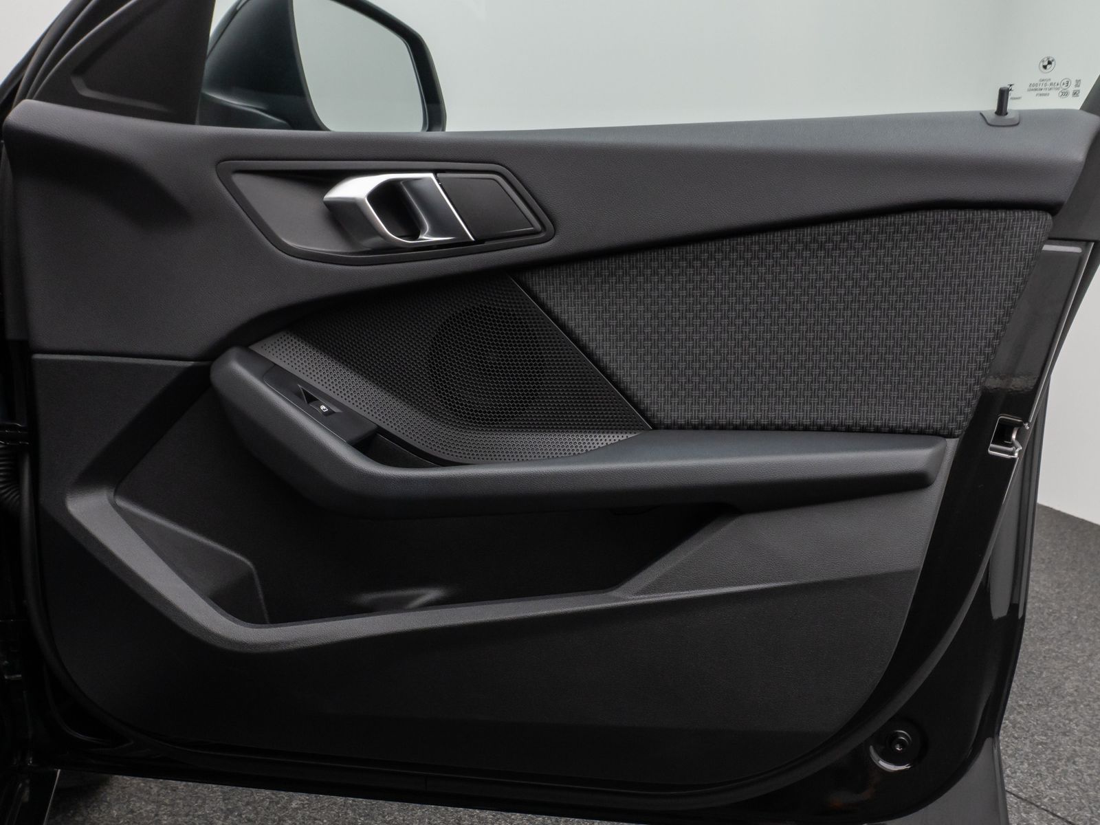Fahrzeugabbildung BMW 118i Kamera DAB CockPitPro Geschwindigkeitsr LED