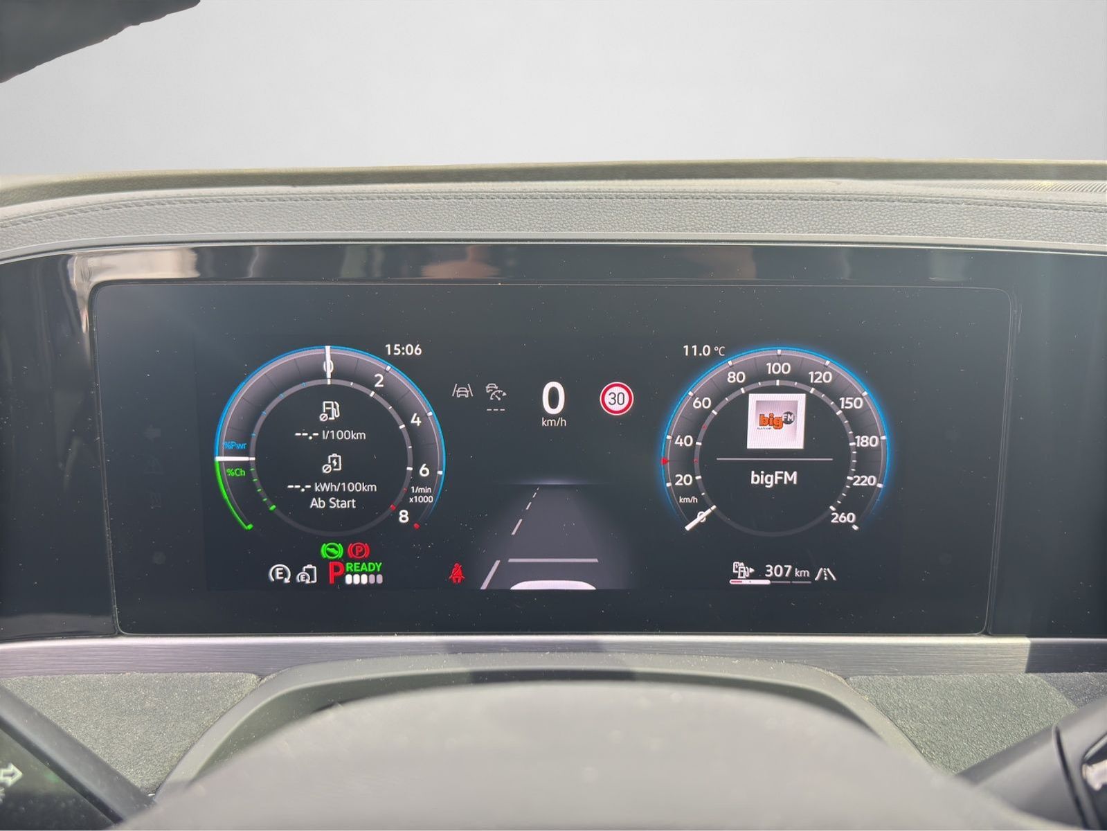 Volkswagen Passat - Bild 11