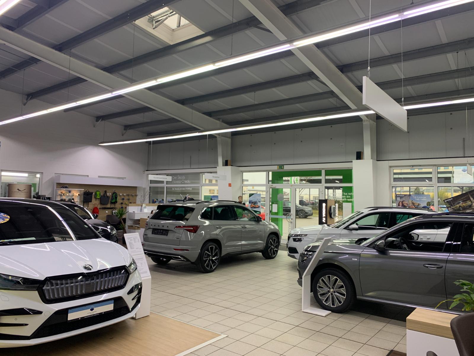 showroom-image-bottom