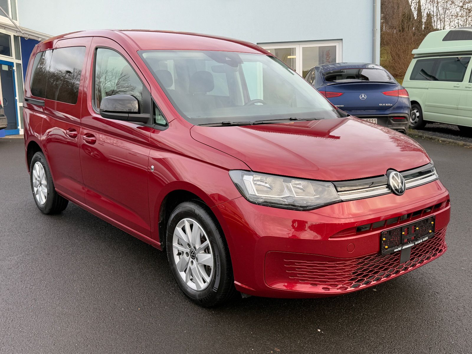 Fahrzeugabbildung Volkswagen Caddy Life TDI DSG DAB GRA Navi SHZ PDC Vorb.AHK