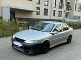 Opel Vectra 1.6 LEDER VOLL KLIMA 154TKM. TOP - gebrauchte Opel Vectra aus dem Jahr 2000