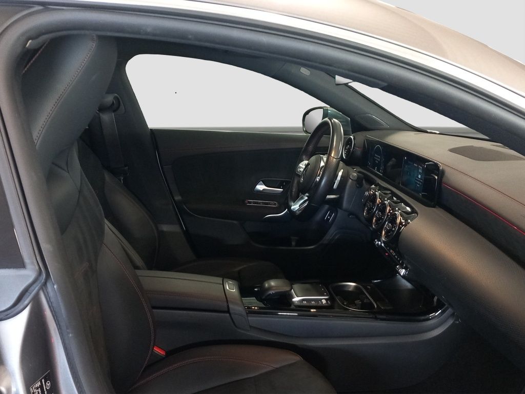Fahrzeugabbildung Mercedes-Benz CLA 250 e Shooting Brake AMG Line*Pano-Dach*LED
