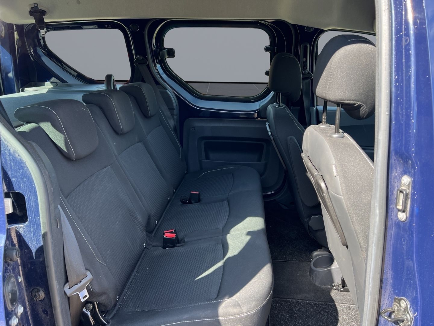 Fahrzeugabbildung Dacia Dokker Comfort 1.2 TCe 115 Navi Klima SHZ Temp T