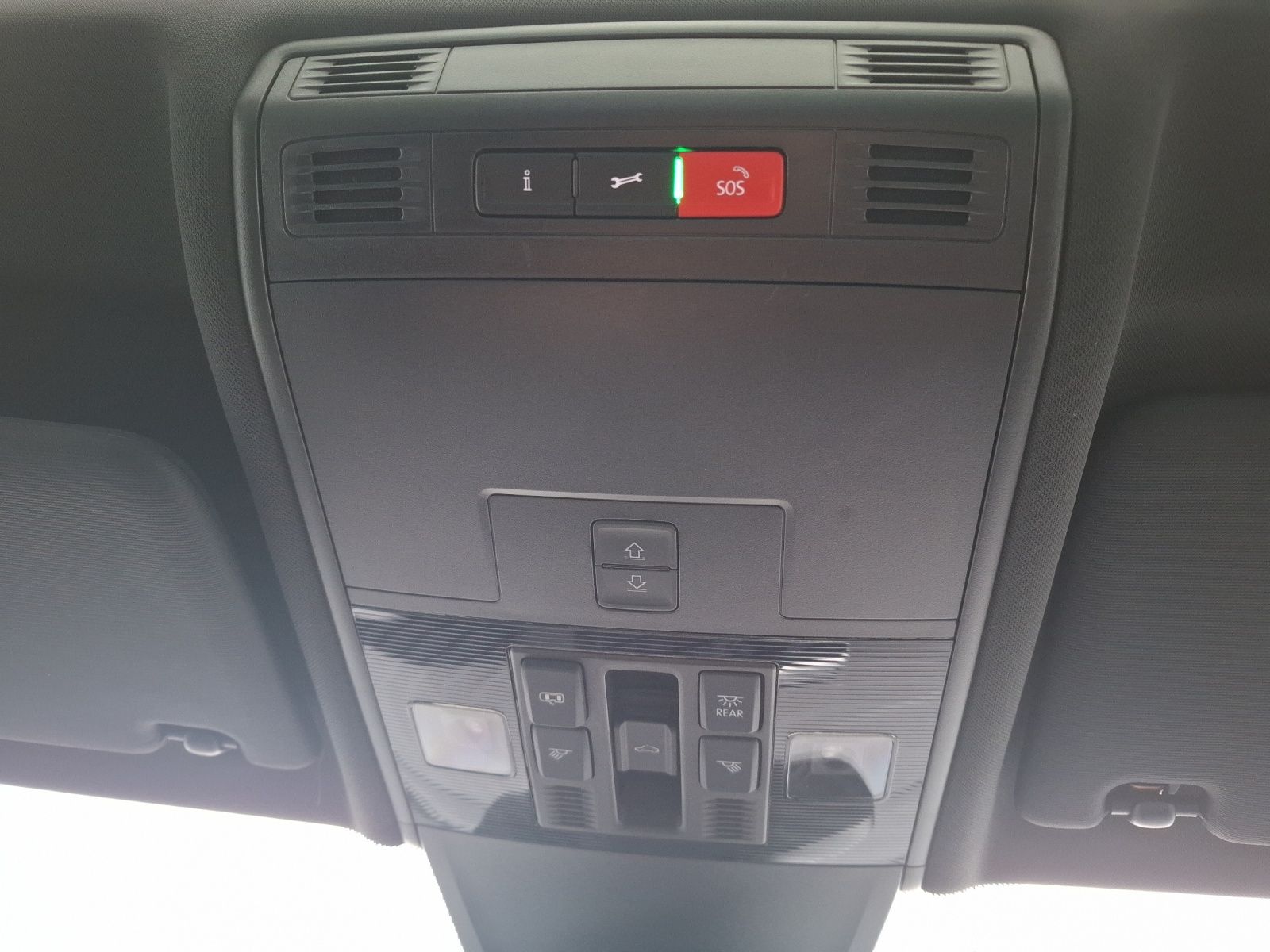 Fahrzeugabbildung SEAT Tarraco TSI FR DSG 4Drive LED AHK Navi AID Pano