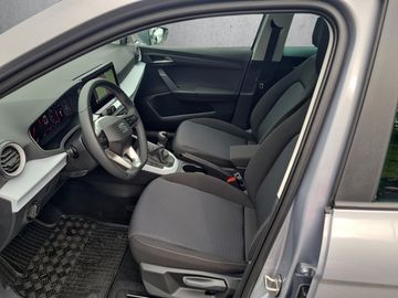 Fahrzeugabbildung SEAT Arona Style 1.0 TSI Klima Navi Rückfahrkamera