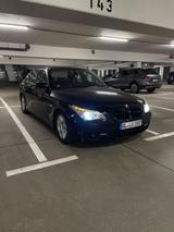 BMW  BMW E60 520i | 6-ZYLINDER | XENON |Top Zustand! - BMW: Schwarz, E60