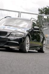 BMW E91 335i - BMW 335 mit Benzin-Antrieb: Kombi, Automatik