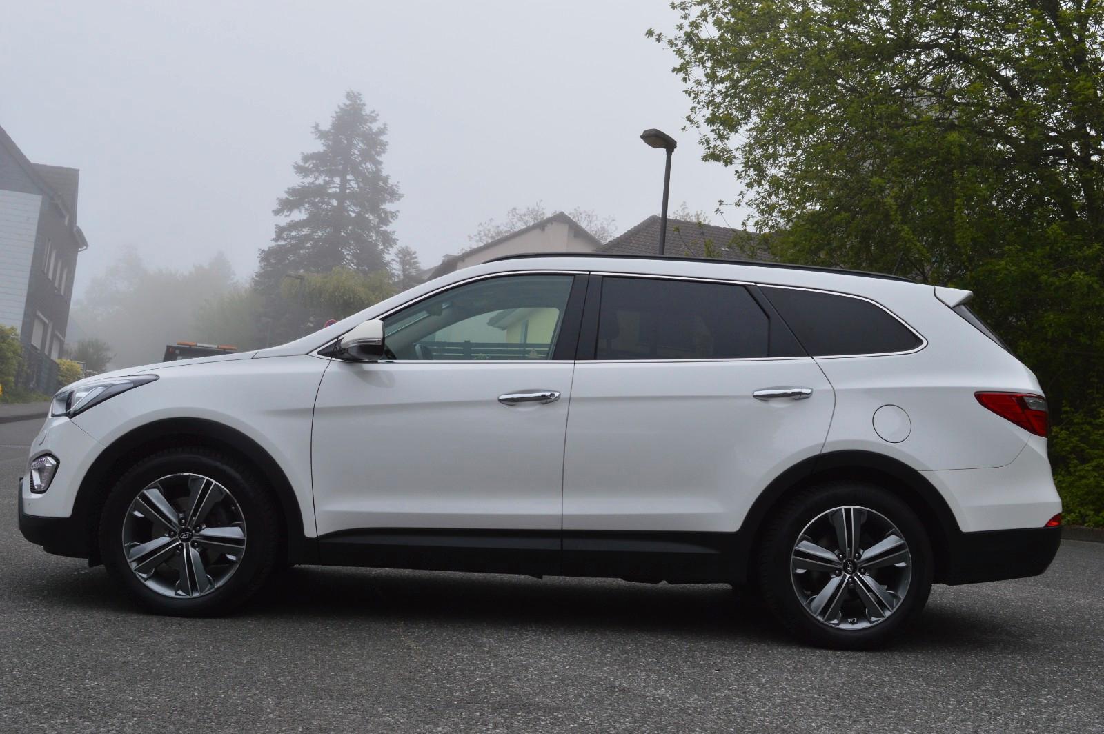 Hyundai Grand Santa Fe Premium 4WD-TOP ZUSTAND