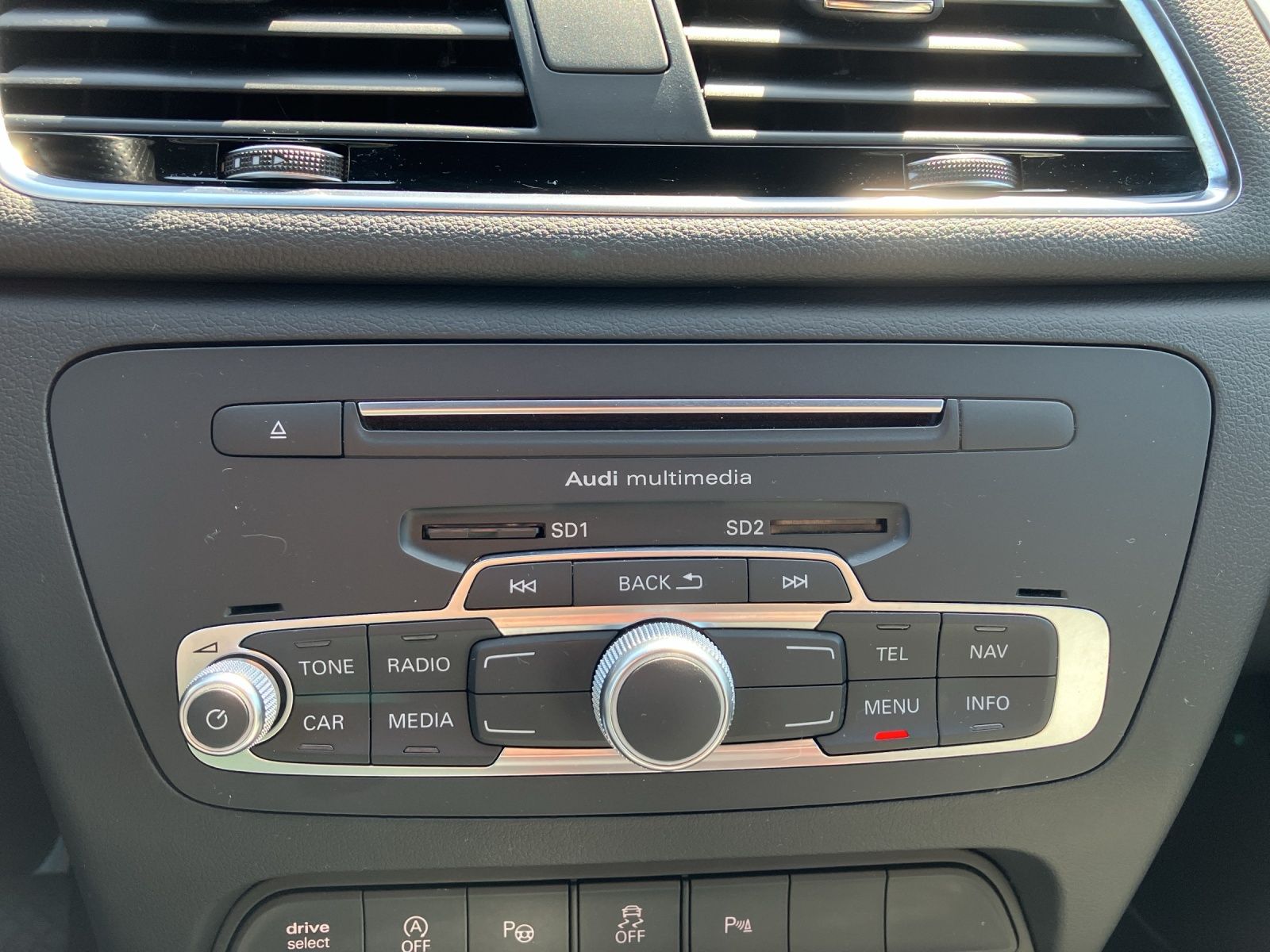Fahrzeugabbildung Audi Q3 sport quattro S-Line LED Nappa