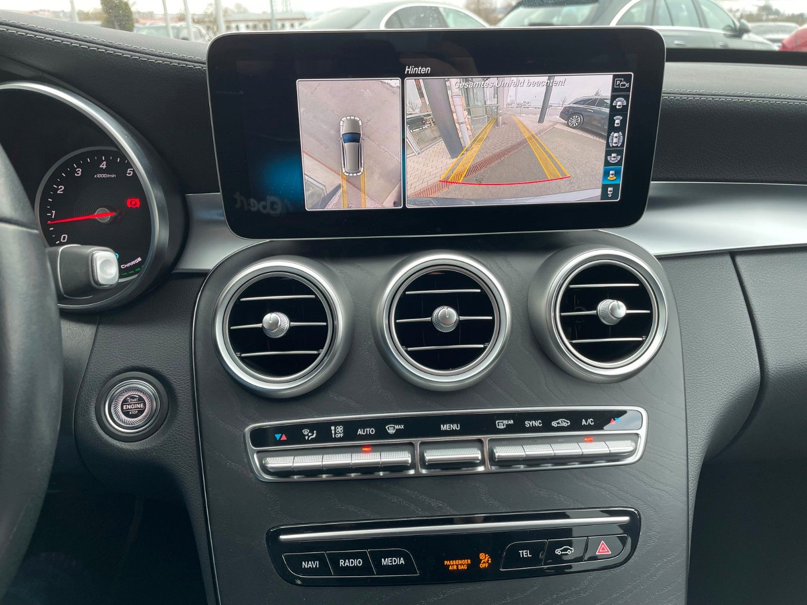 Fahrzeugabbildung Mercedes-Benz C 200 T AMG+Burm+AHK+Ambiente+360+Night