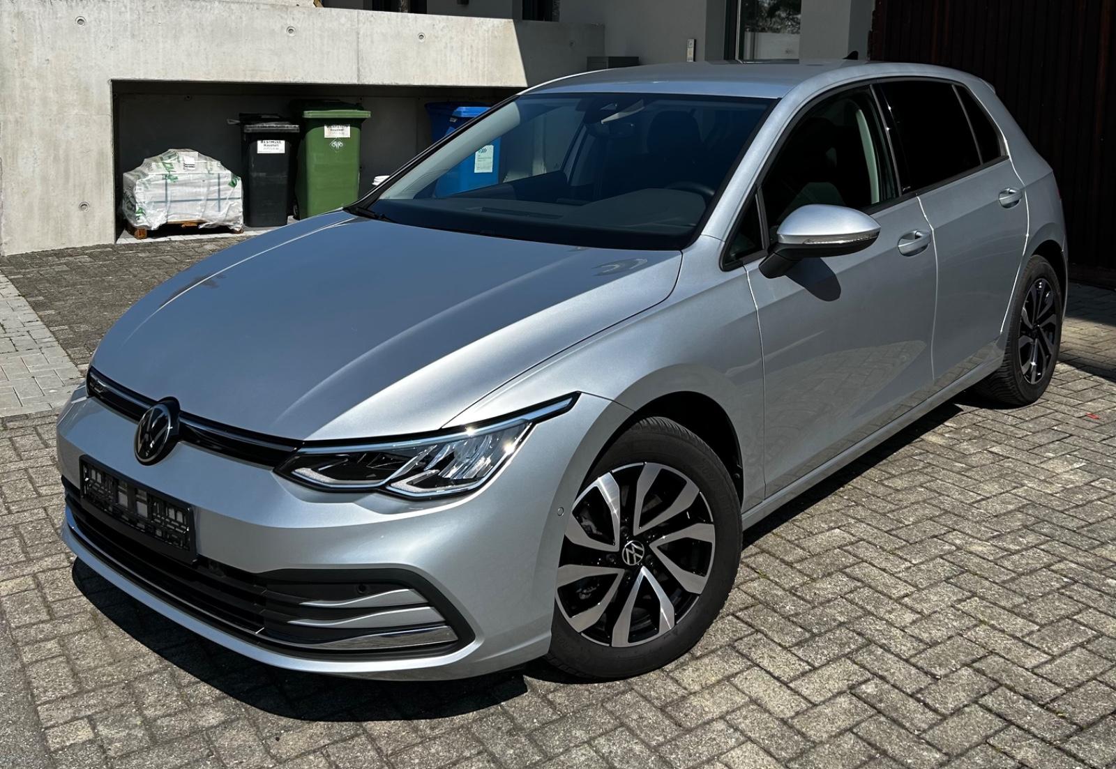 Volkswagen Golf VIII Lim. Active eTSI