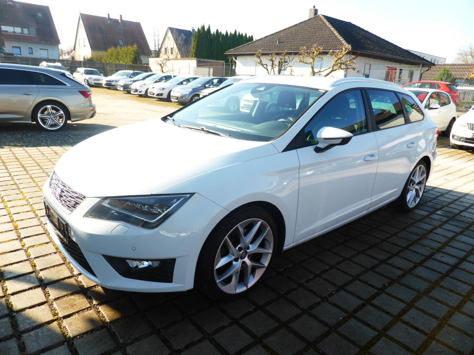 Seat Leon ST FR  Teil Leder mit Alcantara LED SHZ PDC