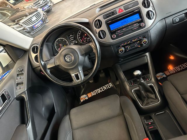 Volkswagen Tiguan Team 4Motion *2. Hand*Klima*SHZ*AHK*PDC*