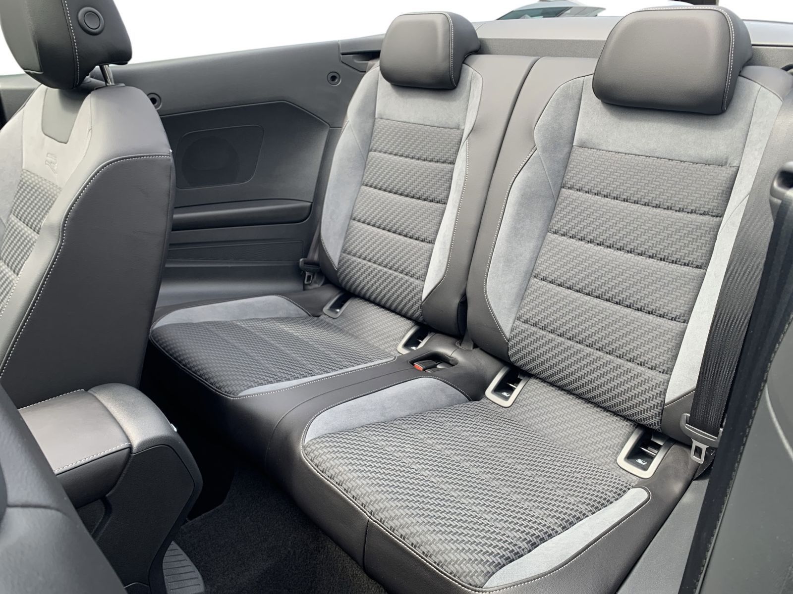 Volkswagen T-Roc - Bild 11