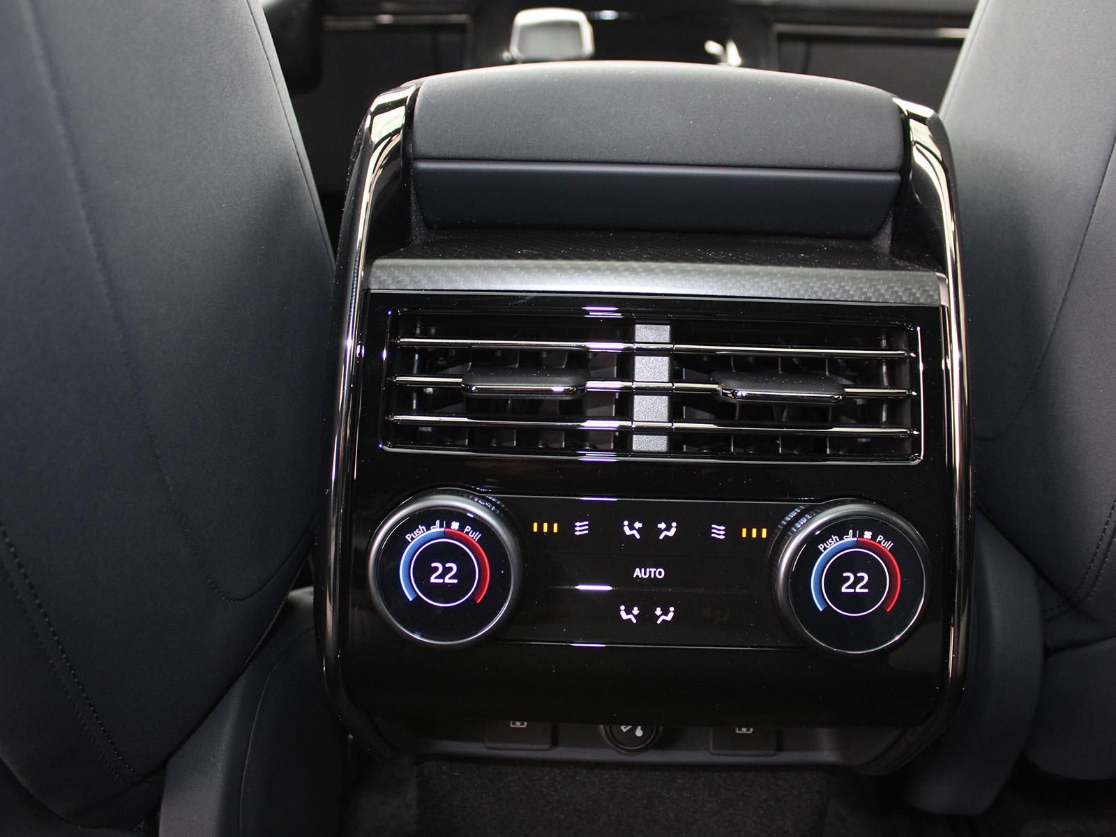 Fahrzeugabbildung Land Rover Range Rover Sport P635 SV Edition One