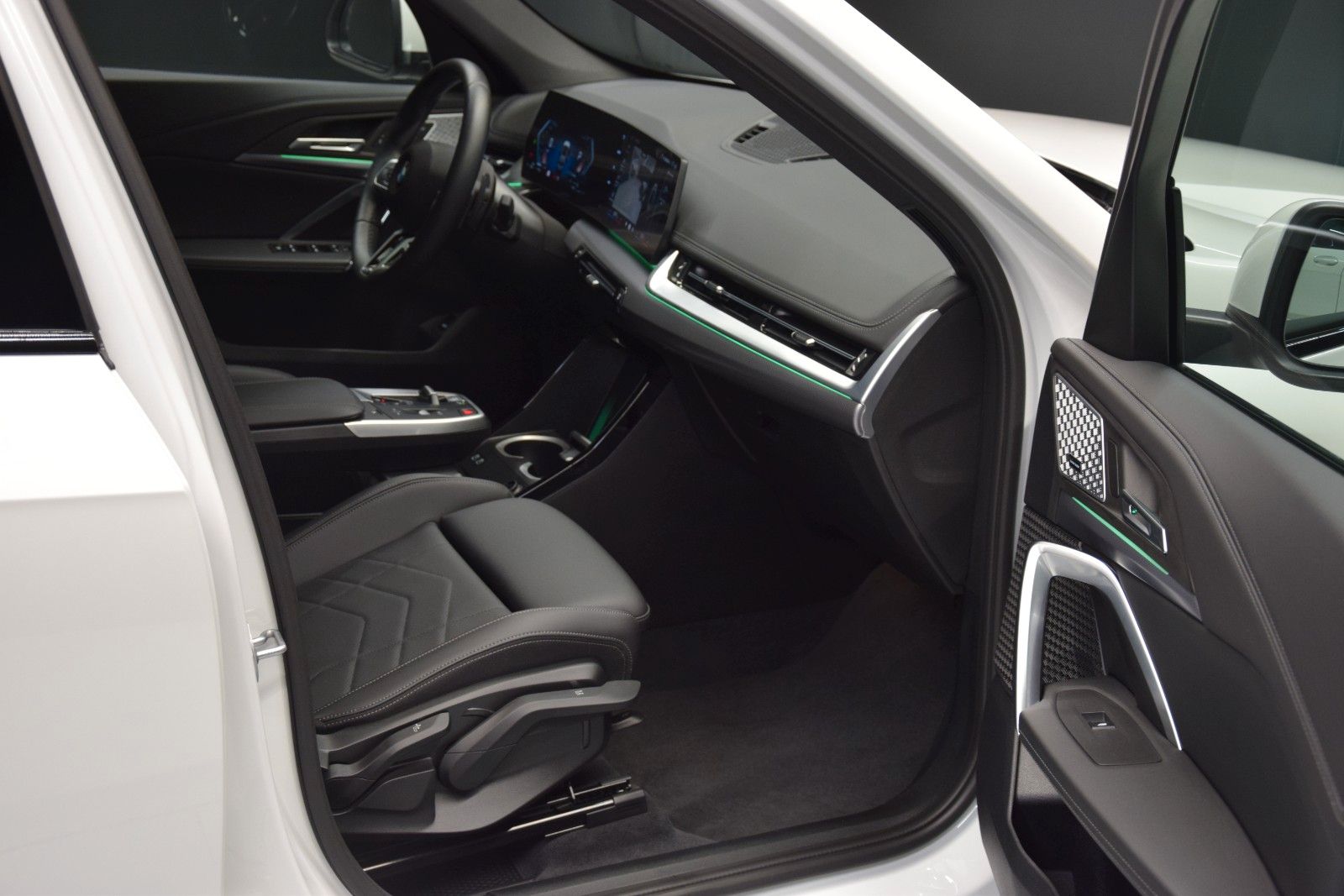 Fahrzeugabbildung BMW X1 18 i sDrive M Sport Pano LED Leder h/k Memory