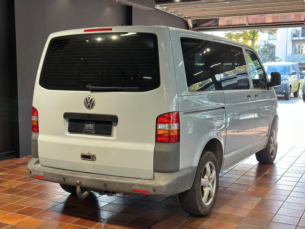 Volkswagen T5 Caravelle