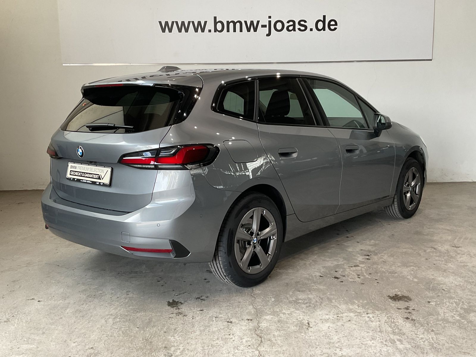 Fahrzeugabbildung BMW 220i |Anhängerkuppl. |Komfortzugang |Parking Ass