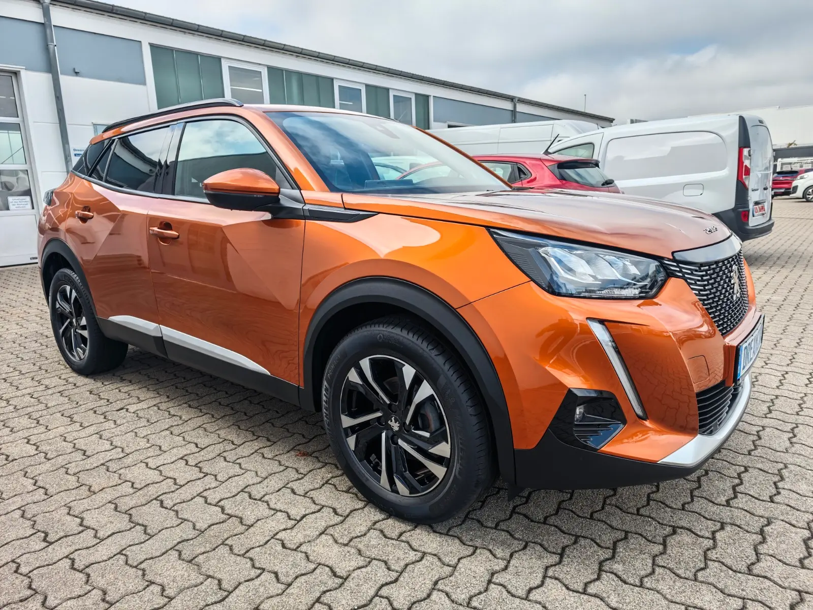 Peugeot 2008 Allure Pack Navi LED Kamera Sitzheizung ALU