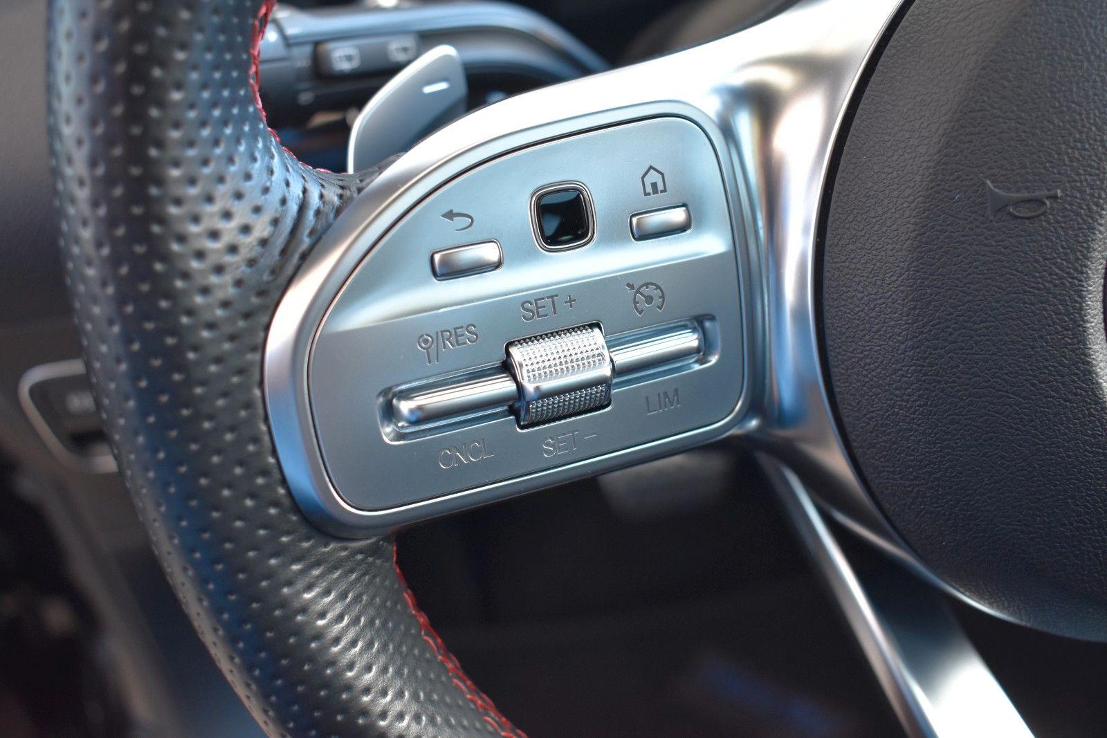 Mercedes-Benz EQA 250 AMG Line Navi PanoDach AHK Sitzhzg foto 20