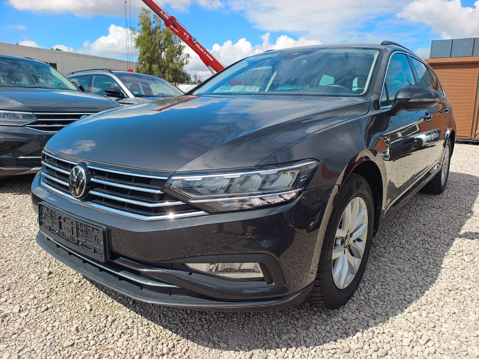 Volkswagen Passat Variant Business, NAVI, LED, PDC, AUTOM