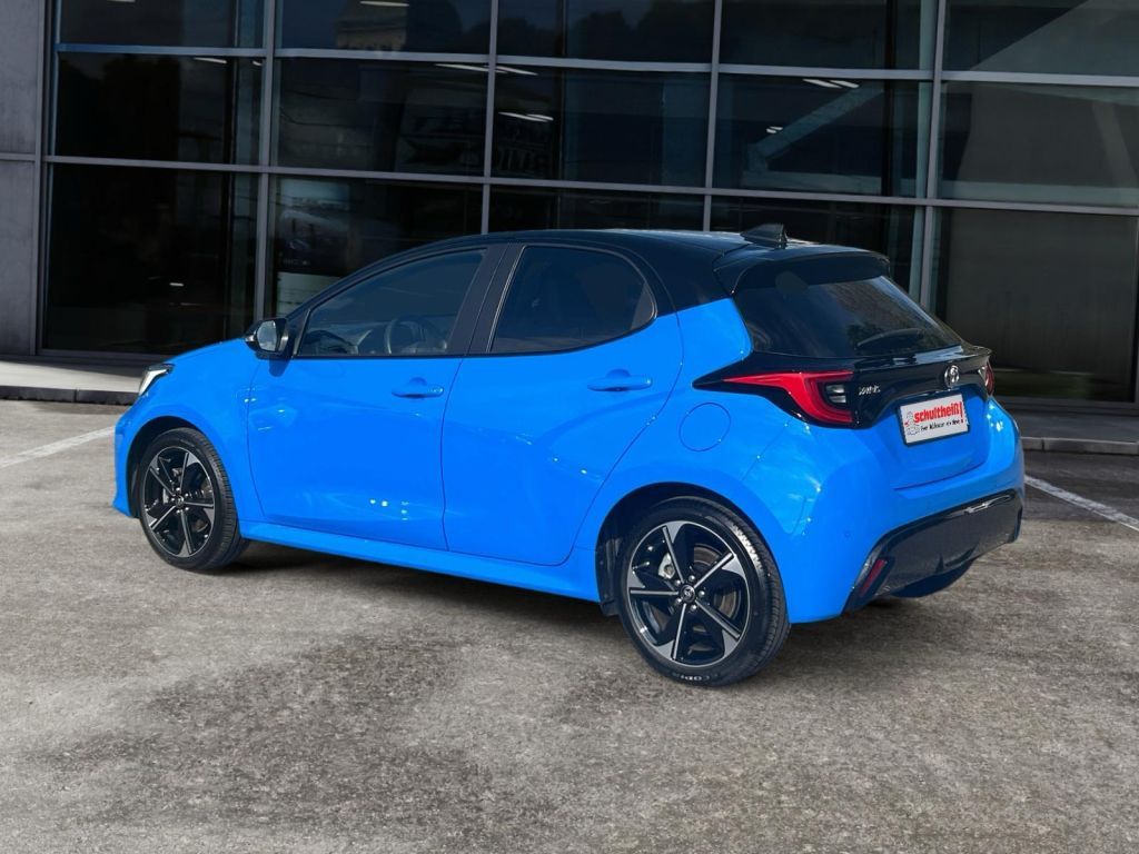Fahrzeugabbildung Toyota Yaris Hybrid 130 1.5 VVT-i Premiere Edition