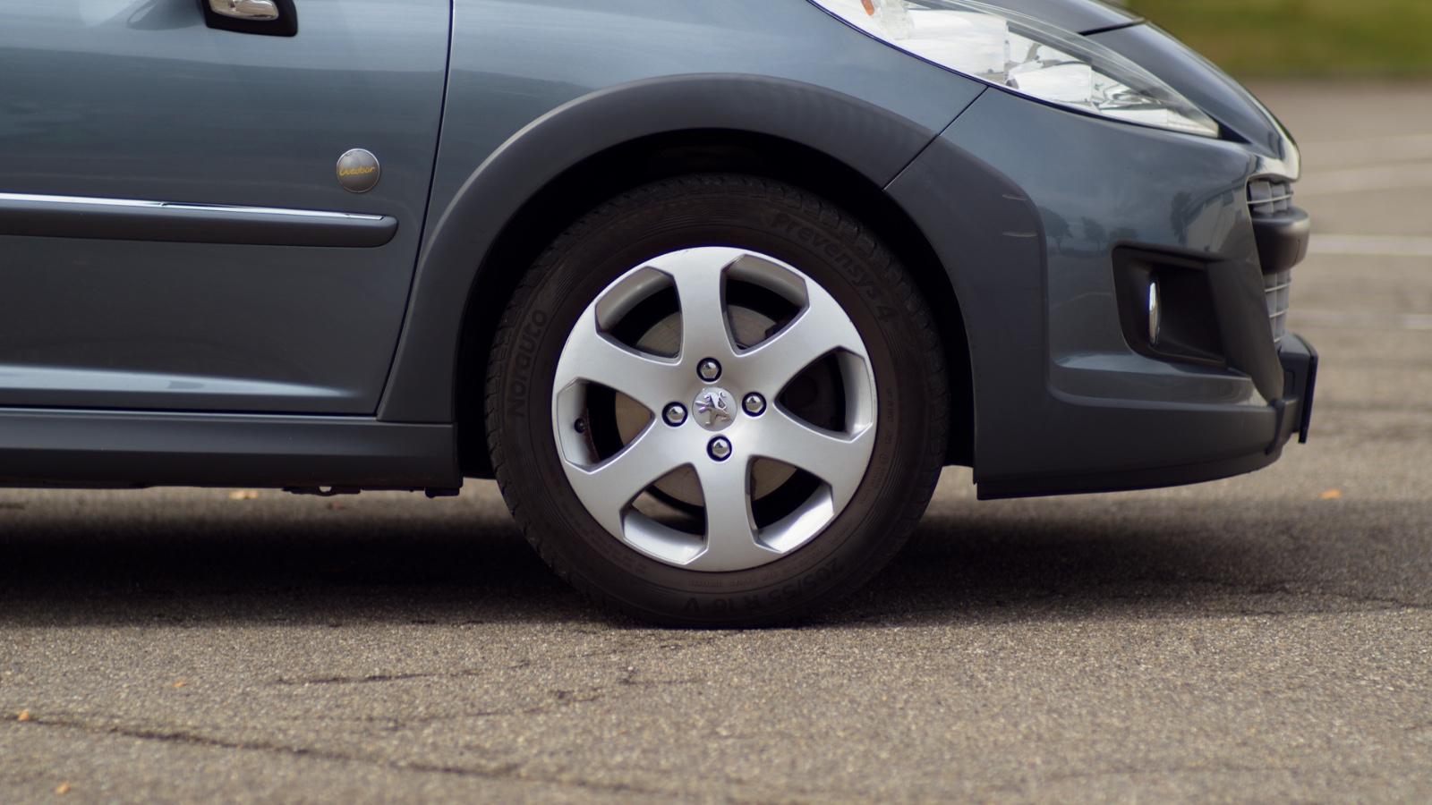 Peugeot 207 2011 — photo 14